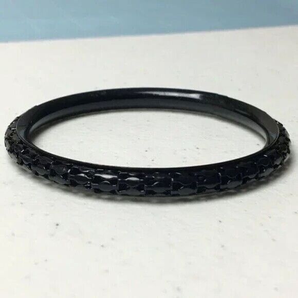 Black Bracelet Lot 5 Enameled Metal Bangles Goth Punk Gothic Costume Jewelry - Picture 7 of 8